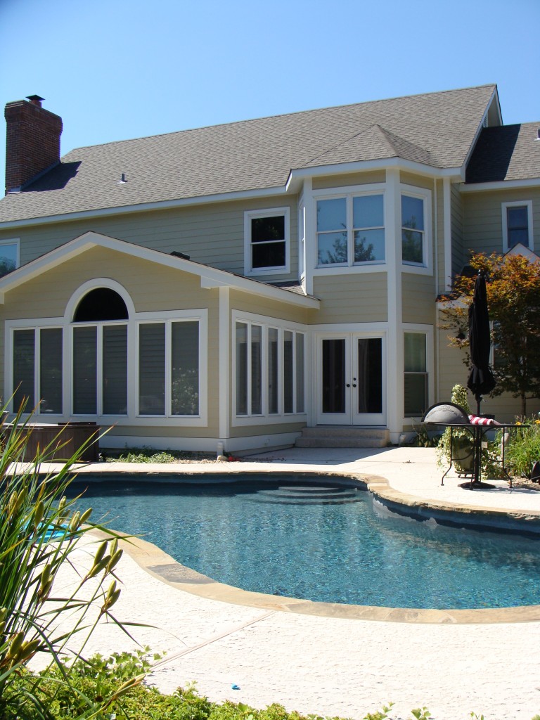 Sandstone Beige James Hardie Siding with Arctic White Trim