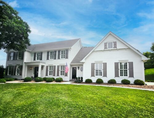 Arctic White James Hardie Siding – Arctic White Trim – Kirkwood, MO